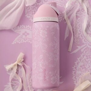 Owala FreeSip 32 oz Water Bottle - Ribbon Toile UO Exclusive